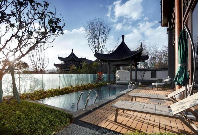 Вилла 2 Спальни, Song Hotel Kunming Dianchi