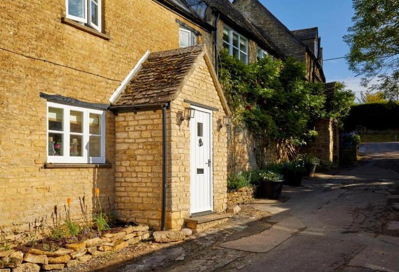 오두막, The Crown Inn, Church Enstone