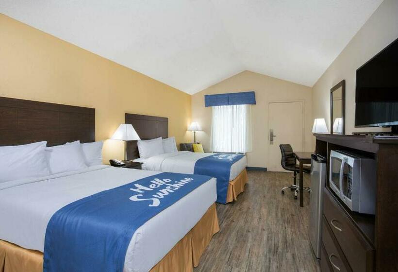 Номер Стандарт, Days Inn By Wyndham Lake City