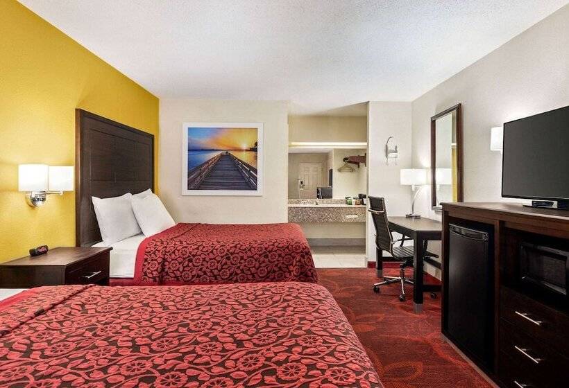 Номер Стандарт 2 Двуспальные Кровати, Days Inn By Wyndham Weldon Roanoke Rapids