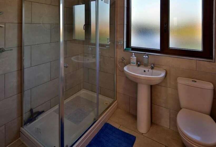 Апартаменты Комфорт 1 Спальня, Lakeside Fishing Lodges