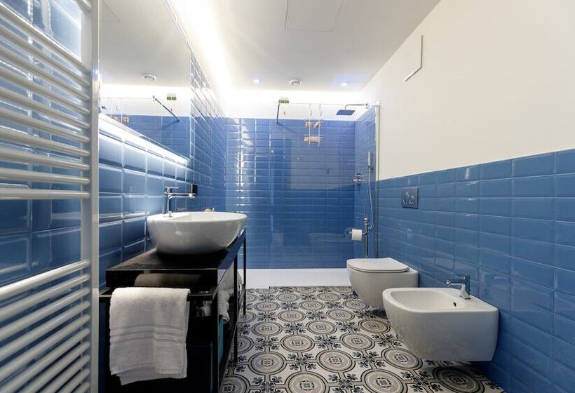 Quarto Familiar, Deville