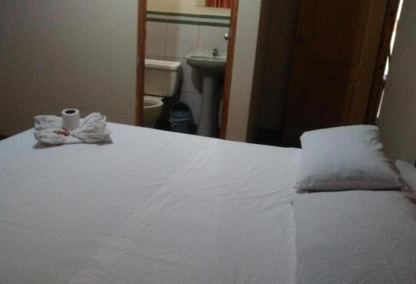 스탠다드 룸, Hostal Jara