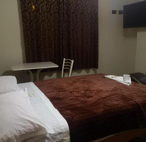 스탠다드 싱글 룸, Hostal Jara