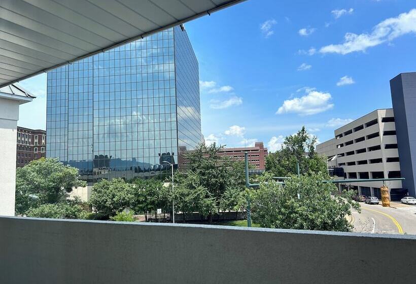 Standaardkamer met 2 Tweepersoonsbedden, Bo, A Days Inn By Wyndham Chattanooga Downtown