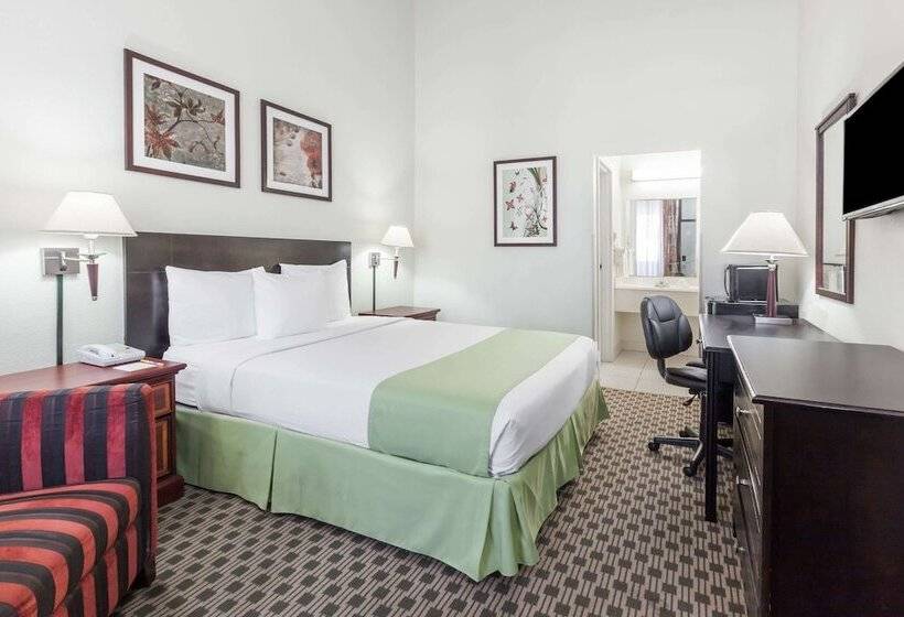 Suíte, Days Inn By Wyndham Irving Grapevine Dfw Airport North