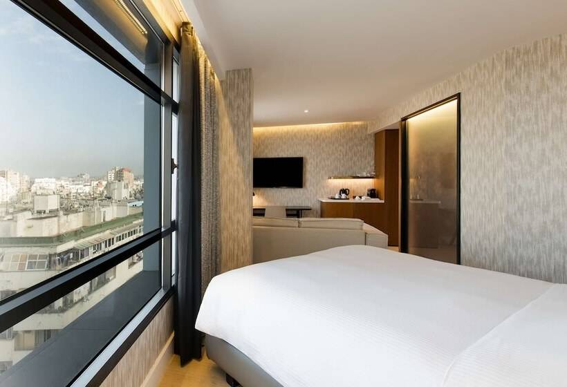 سوییت جونیور, Radisson Blu Hotel Casablanca City Center