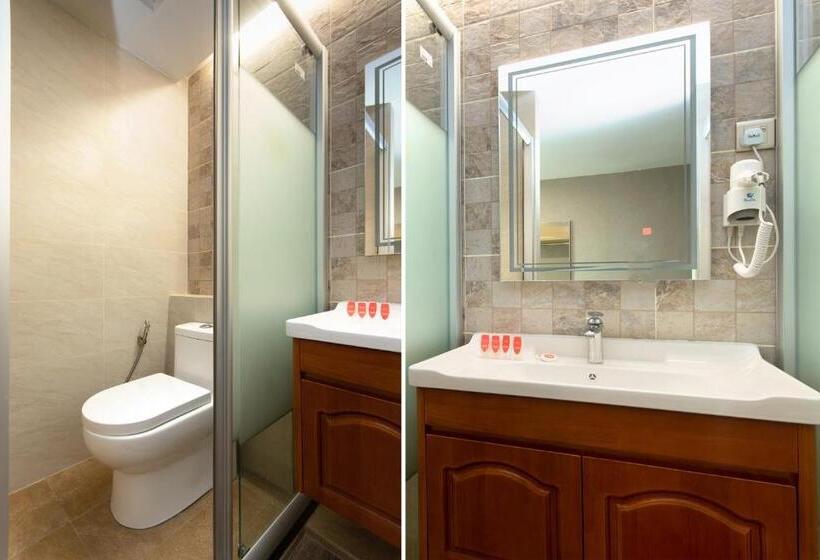 Трехместный Номер Deluxe, Regent Hotel By Oyo Rooms