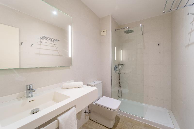 Стандартный Номер Кровать Кинг, Regent Hotel By Oyo Rooms