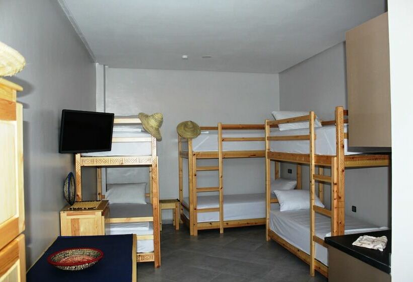 Кровать в Общей Комнате, Surf Safari Morocco   Hostel
