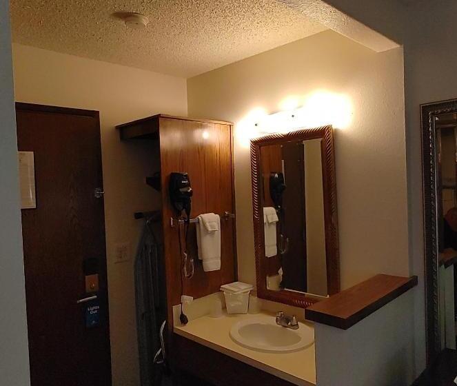 Стандартный Номер Кровать Кинг, Days Inn By Wyndham Pocatello University Area