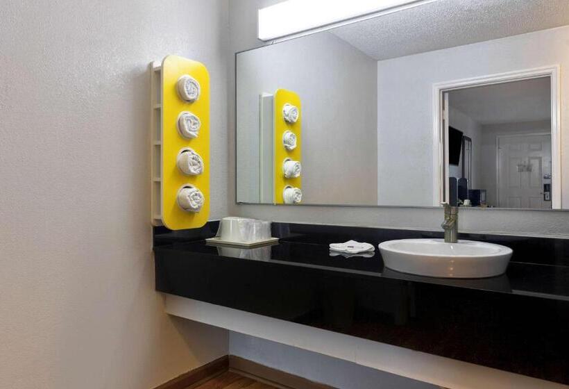 Номер Стандарт Адаптированный для Инвалидов, Motel 6cookeville, Tn