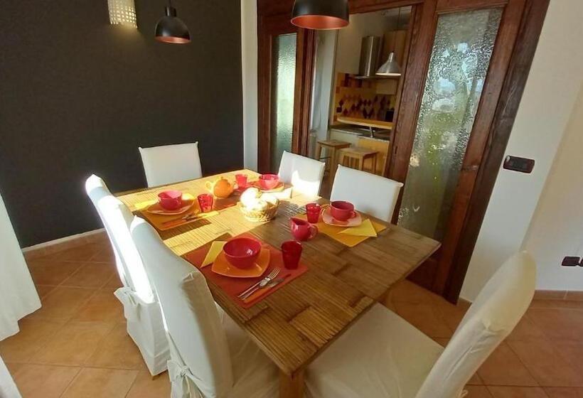 اتاق راحتی سه تخته, Bed And Breakfast Dorgali