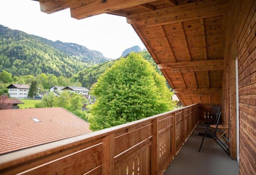 Номер Стандарт с Балконом, Alpenhotel Dahoam