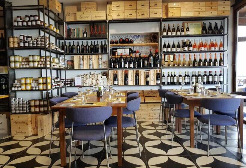 Полулюкс, Vesuvio Inn Bed & Wine Experience