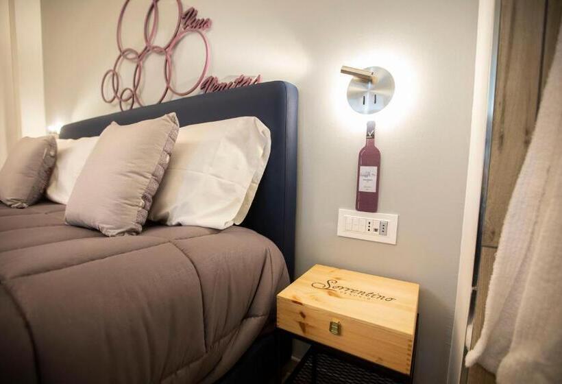 Полулюкс, Vesuvio Inn Bed & Wine Experience