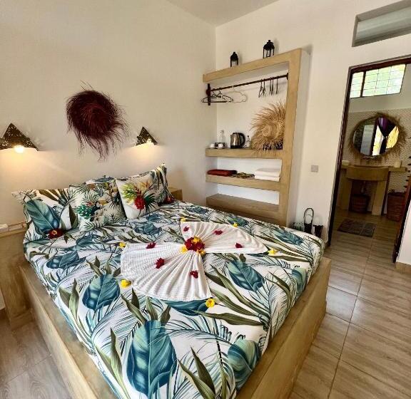اتاق استاندارد, Gadea Boutique Hotel& Gadea Garden Italian Restaurant