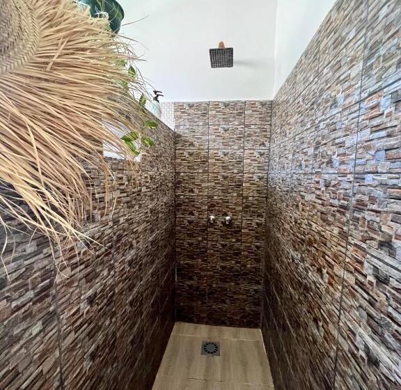 اتاق لوکس, Gadea Boutique Hotel& Gadea Garden Italian Restaurant