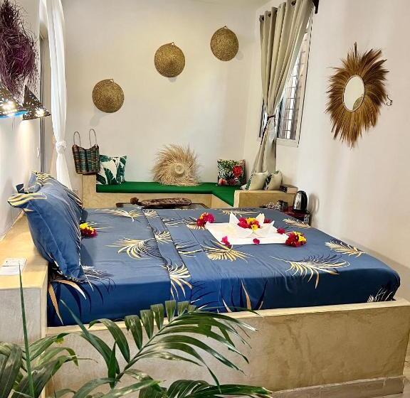 اتاق لوکس, Gadea Boutique Hotel& Gadea Garden Italian Restaurant