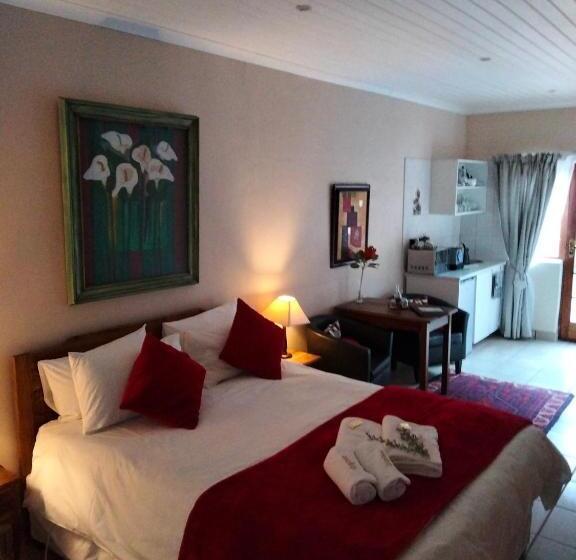 اتاق لوکس خانوادگی, His Vessel Guesthouse Clarens Fs