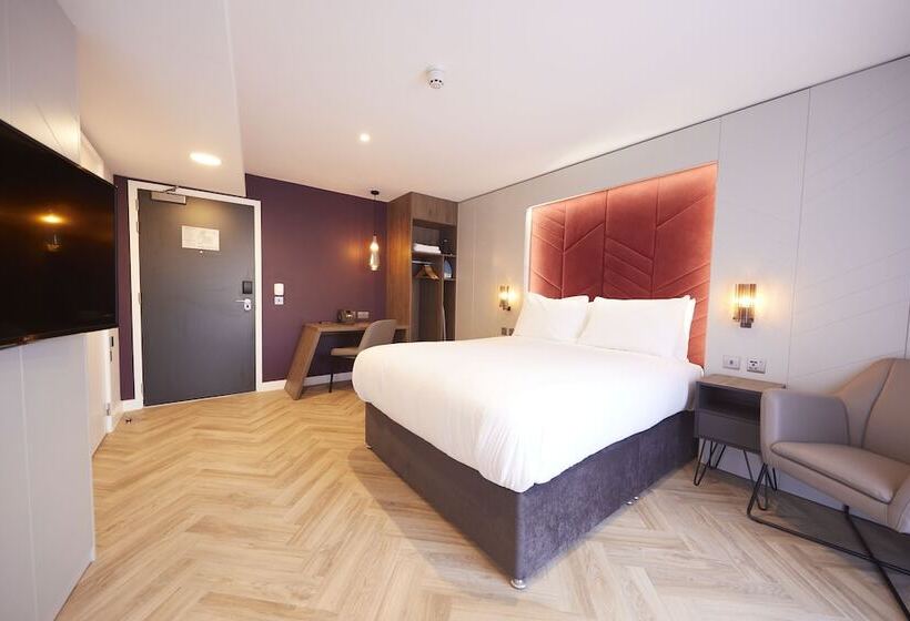 Студия Стандарт, Roomzzz York City