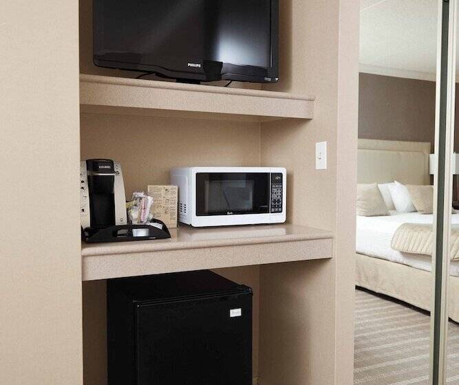 Люкс, Ethan Allen