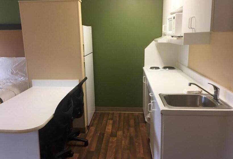 Номер Стандарт, Suburban Studios Columbus North