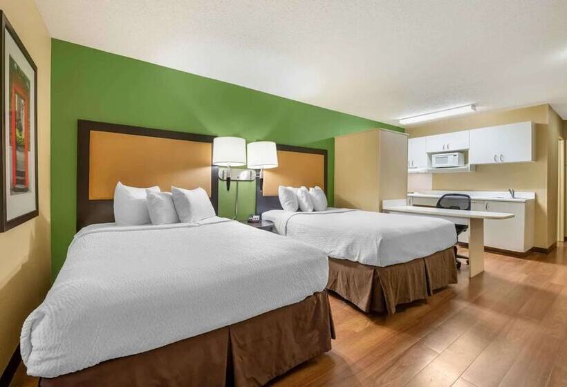 Люкс Адаптированный для Инвалидов, Suburban Studios Columbus North