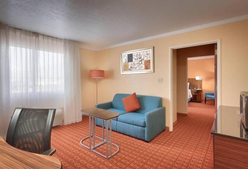 Люкс Кровать Кинг, Fairfield Inn By Marriott Provo
