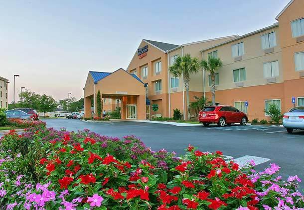 스위트 킹사이즈 침대, Fairfield Inn Suites Brunswick