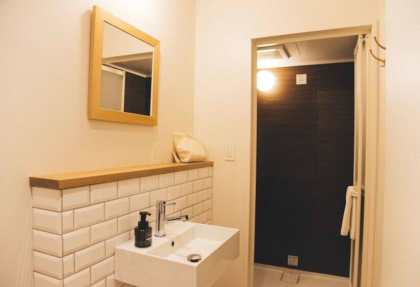 اتاق استاندارد یک نفره, Noum Osaka