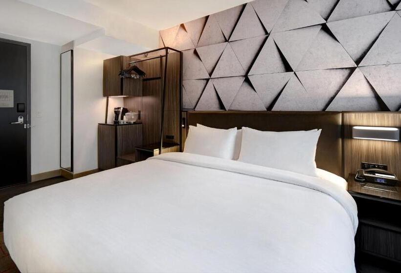 اتاق سوپریور با تخت بزرگ, Springhill Suites By Marriott New York Midtown Manhattan/park Ave