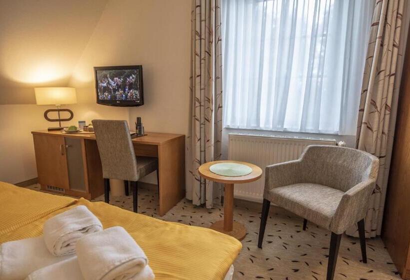 Номер Стандарт, Pension Achtern Wieck