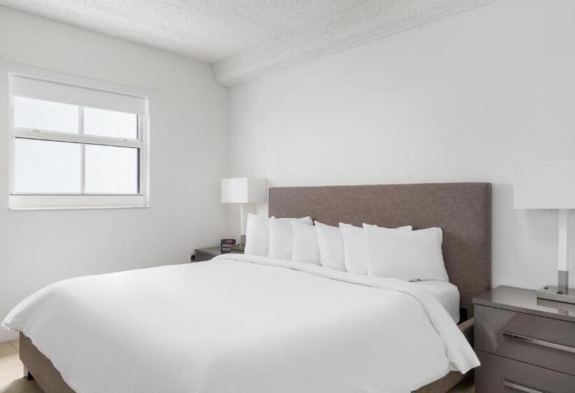 带阳台套房, Fortune House Hotel Suites