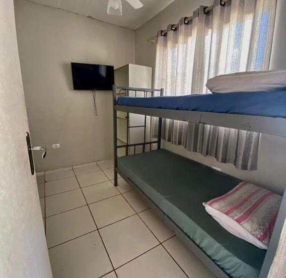 Номер Стандарт Индивидуальный Совместная Ванная, Hostel Gravatá