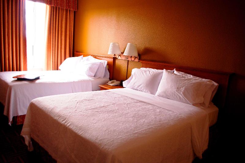 스위트, Hampton Inn & Suites Flagstaff