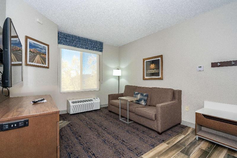 스위트, Hampton Inn & Suites Flagstaff