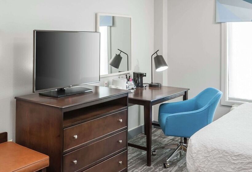 جناح, Hampton Inn & Suites By Hilton Miami Doral/dolphin Mall