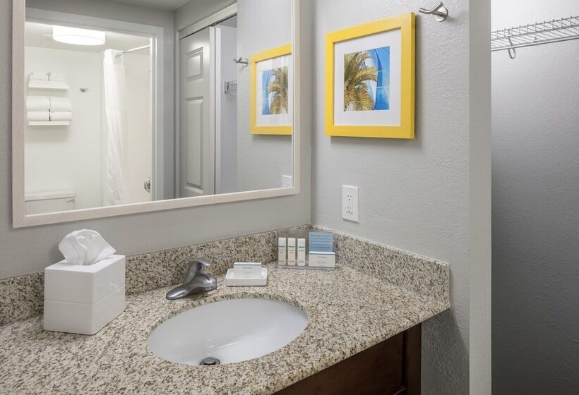 جناح, Hampton Inn & Suites By Hilton Miami Doral/dolphin Mall