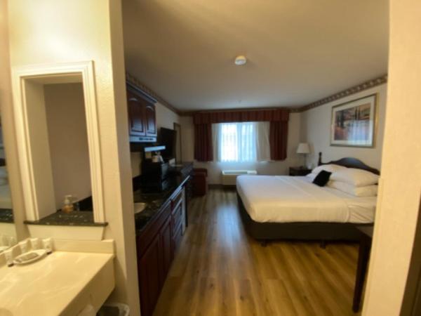 Стандартный Номер Кровать Кинг, Red Lion Inn & Suites Port Orchard