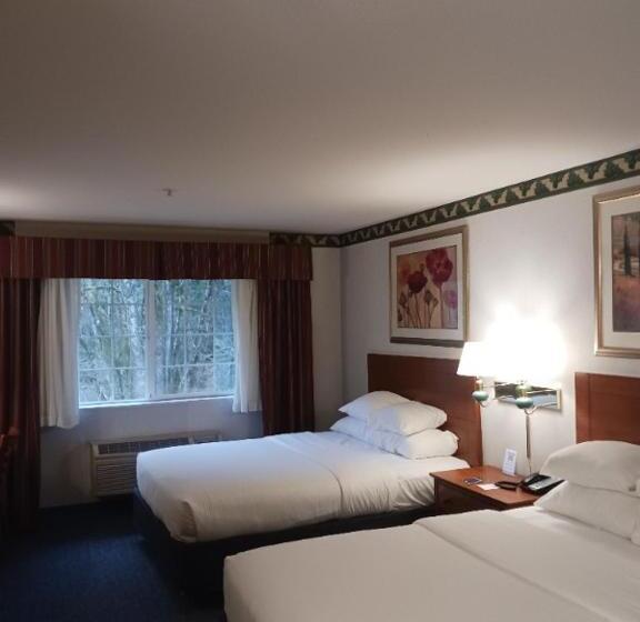 Номер Economy, Red Lion Inn & Suites Port Orchard