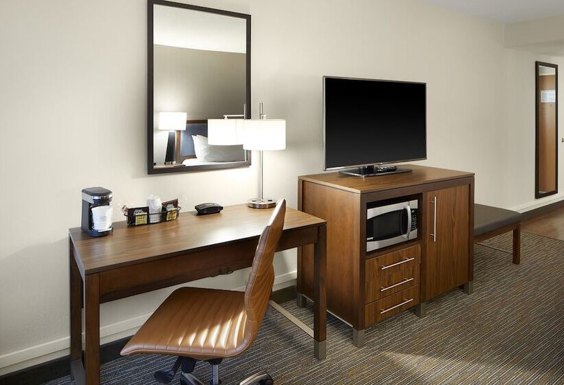 Номер Deluxe Адаптированный для Инвалидов, Wingate By Wyndham St. Clairsville/wheeling