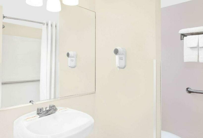 Habitació Deluxe, Super 8 By Wyndham Morton Grove/chicago