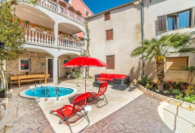 Апартаменты 1 Спальня, Apartments Salčinović
