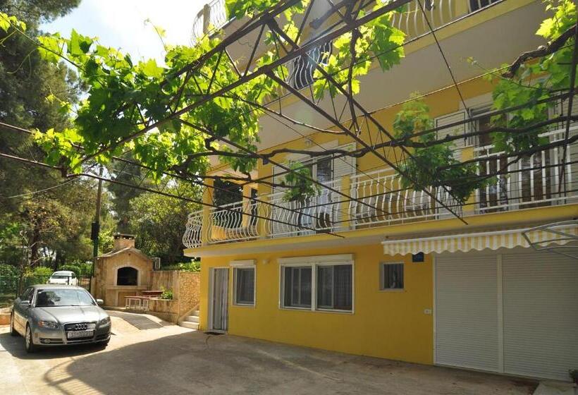 １ベッドルームアパートメント, Apartments Tojčić