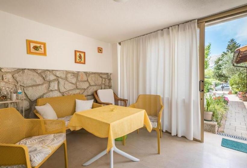 Студио Стандарт с Террасой, Villa Schober Baška