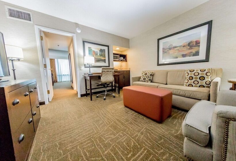 Люкс, Embassy Suites By Hilton Lexington Green