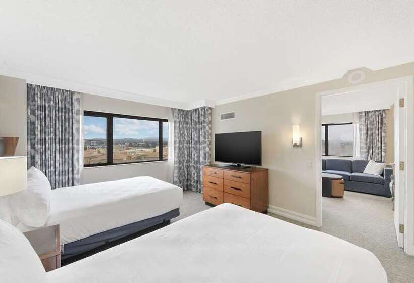 Люкс, Embassy Suites By Hilton Lexington Green