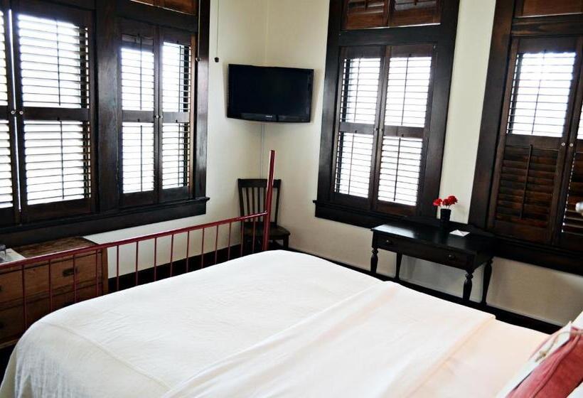 Habitació Estàndard, Havana