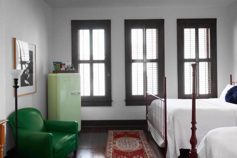 Habitació Estàndard, Havana